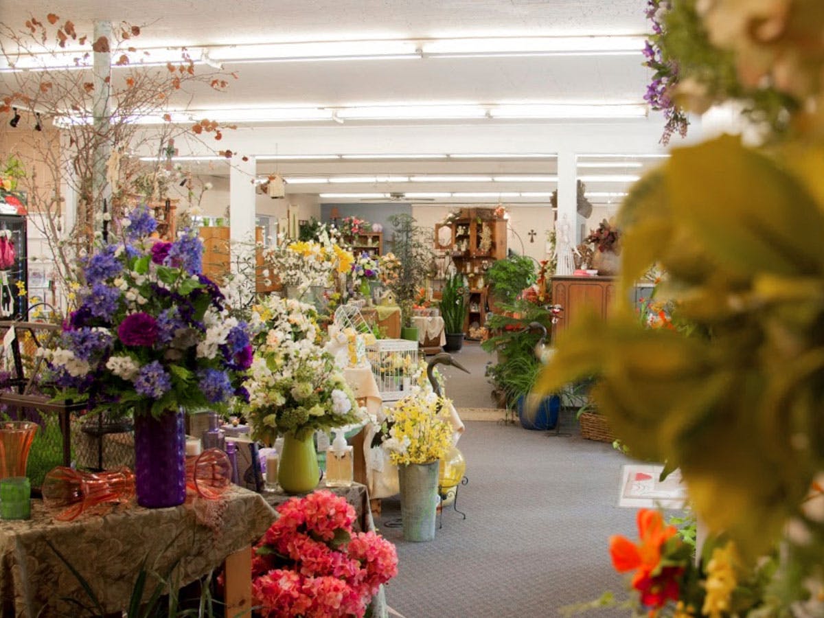 Pueblo (CO) Garden Center & Nursery Campbell's Flowers